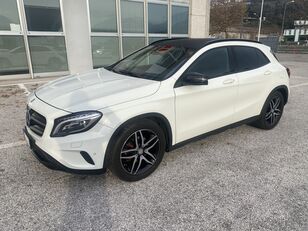 Mercedes-Benz GLA 220 D 4matic euro 15.200 kaupunkimaasturi