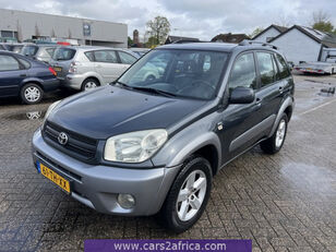 Toyota RAV4 2.0 kaupunkimaasturi