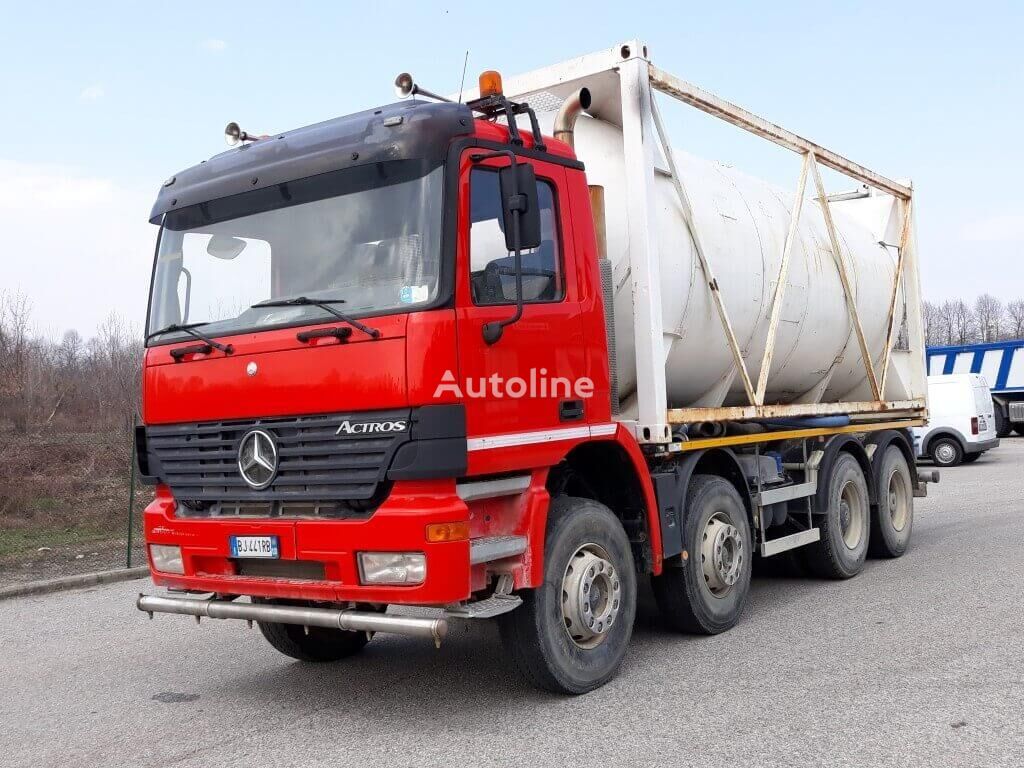 Mercedes-Benz ACTROS 4144 polttoaine auto