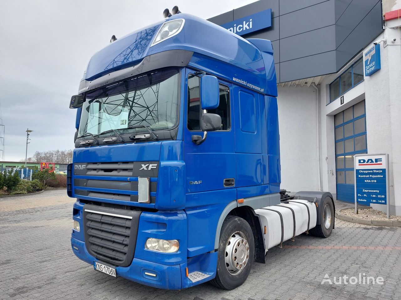 DAF XF 105.460 FT / STANDARD / RETARDER / SUPER SPACE CAB vetopöytäauto